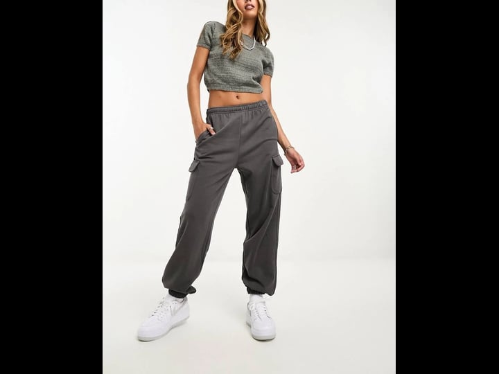 bershka-cargo-sweatpants-in-charcoal-gray-1