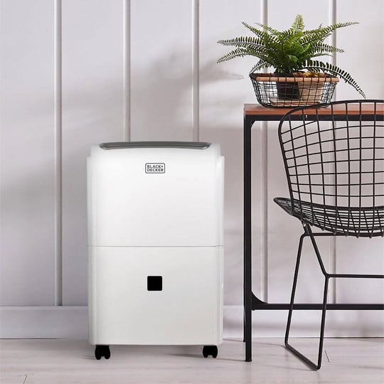 blackdecker-bdt50wtb-50-pint-portable-dehumidifier-1
