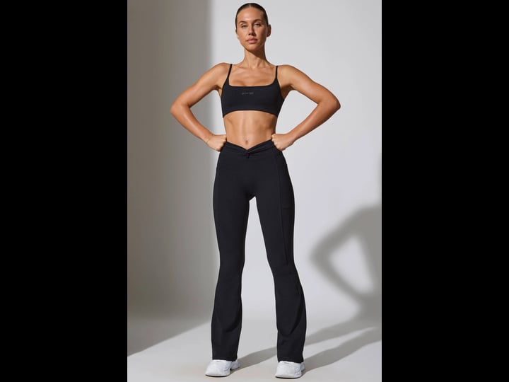 botee-twist-waist-flare-leggings-in-black-xxl-1