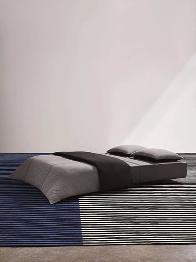 calvin-klein-ray-full-queen-duvet-cover-in-black-creme-1