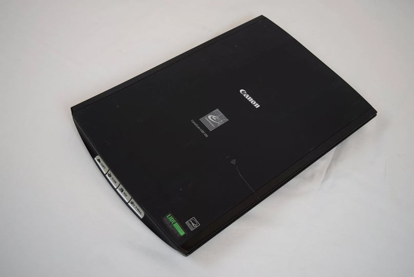 canon-canoscan-lide100-color-image-scanner-1