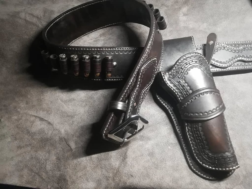 colt-45-s-a-a-holster-and-custom-rig-belt-1