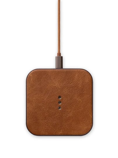 courant-catch-1-wireless-charger-saddle-1