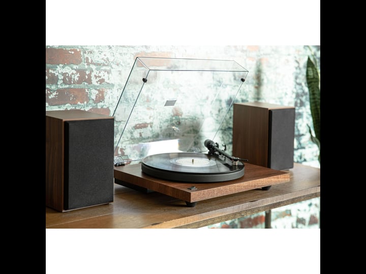crosley-c6-bluetooth-turntable-walnut-1