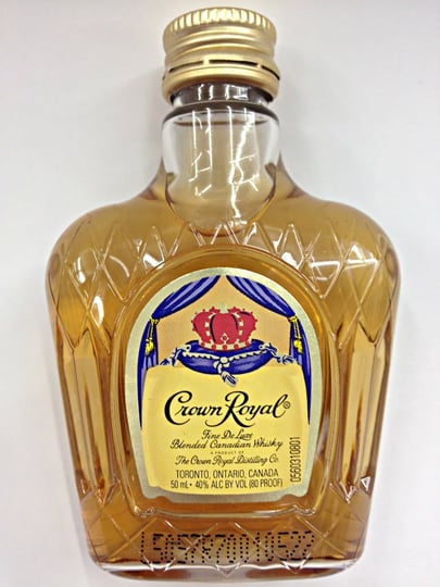 crown-royal-canadian-whisky-50-ml-bottle-1