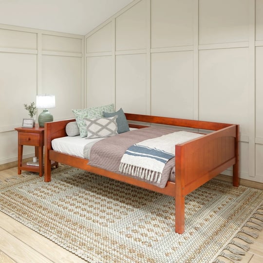 daybed-chestnut-panel-full-1