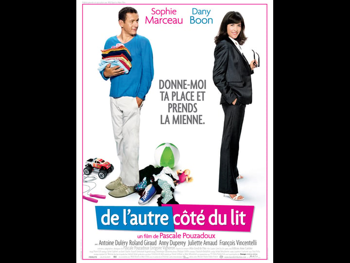 de-lautre-c-t--du-lit-tt1275590-1