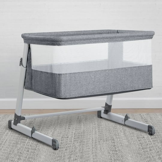 deluxe-bedside-bassinet-1