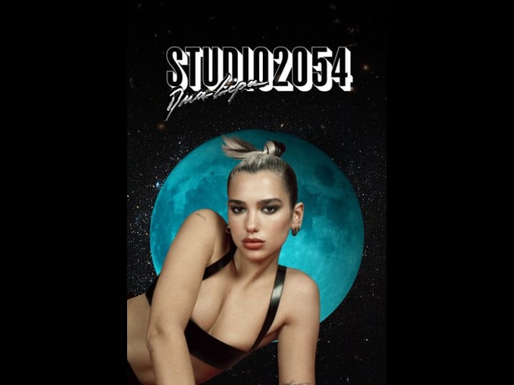 dua-lipa-studio-2054-tt13891738-1