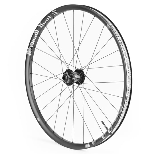 espec-race-carbon-wheels-27-5-boost-front-1