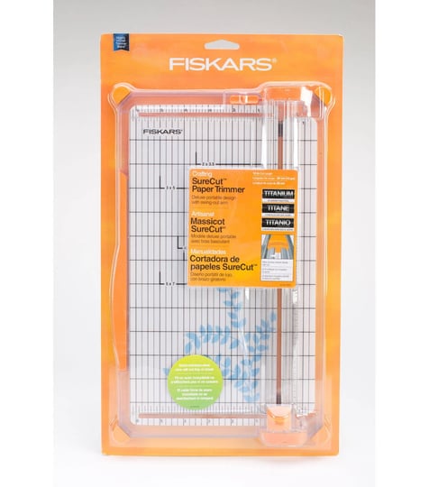 fiskars-12-sure-cut-deluxe-paper-trimmer-1