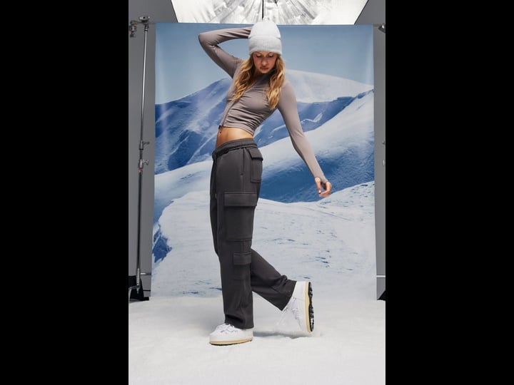 fleece-cargo-sweatpant-garage-women-pants-forged-iron-grey-s-1