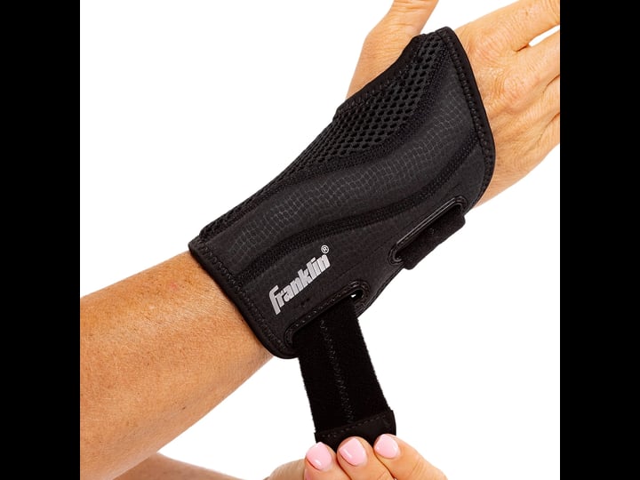 franklin-sports-wrist-brace-and-stabilizer-adjustable-sports-wrist-guard-wrist-compression-brace-for-1