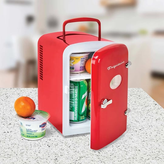 frigidaire-6-can-mini-retro-beverage-fridge-red-1