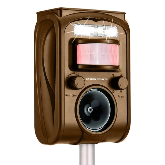 garden-secrets-ultrasonic-solar-animal-repellent-pest-repeller-outdoor-deer-raccoon-skunk-cat-rat-do-1