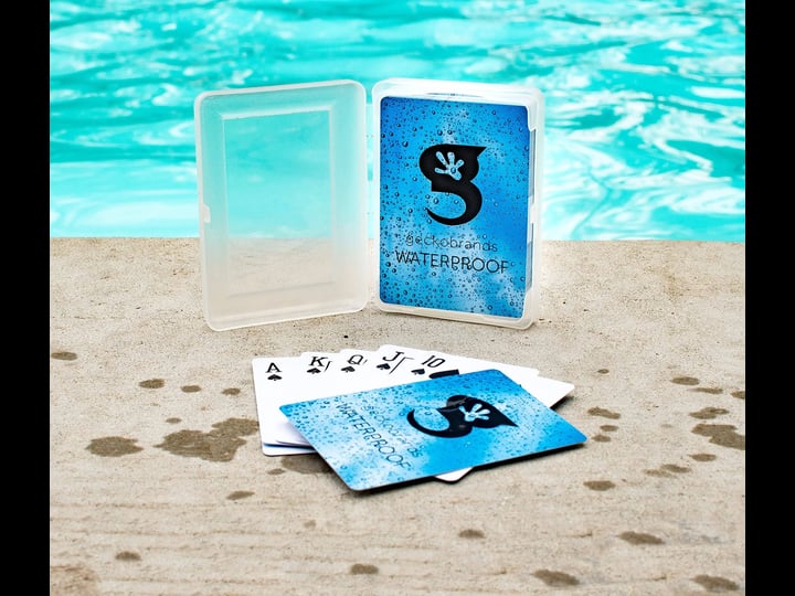 geckobrands-waterproof-playing-cards-1