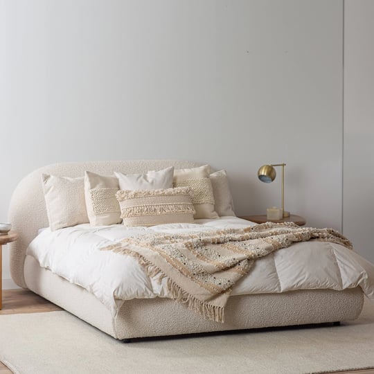 genoa-queen-size-bed-in-crema-white-boucle-color-white-1