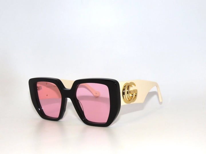 gucci-gg0956s-0956s-002-black-white-pink-sunglasses-957