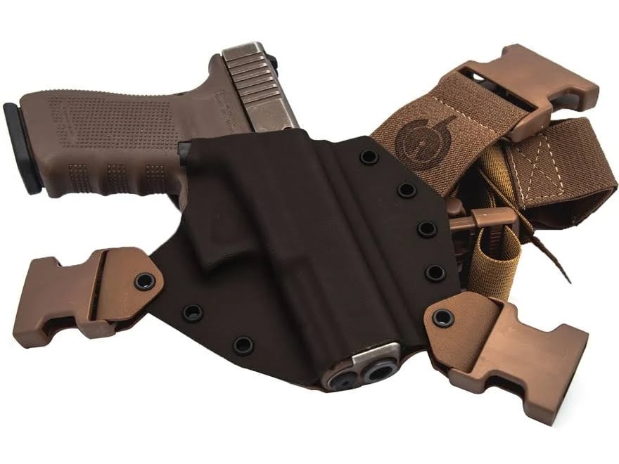 gunfighters-inc-kenai-right-hand-chest-holster-1