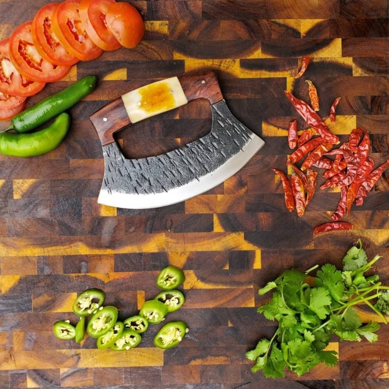 hand-forged-ulu-knife-1