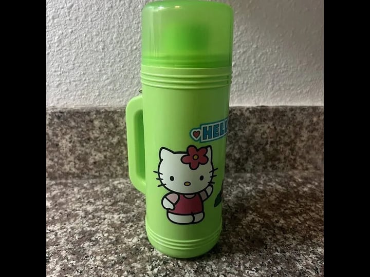 hello-kitty-dining-rare-green-2005-sanrio-hello-kitty-plastic-water-bottle-strap-drink-cup-bn-new-co-1