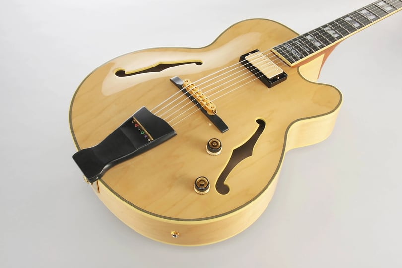 ibanez-pat-metheny-signature-pm200-hollow-body-electric-guitar-natural-1