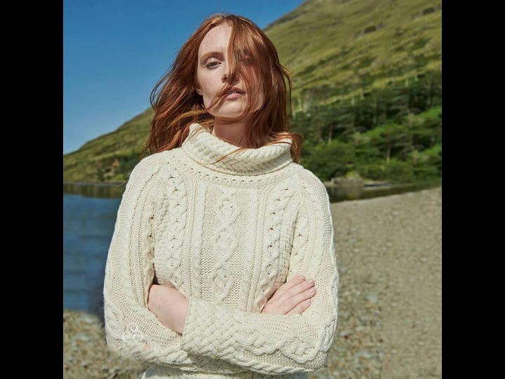irish-ladies-vented-roll-neck-wool-sweater-medium-1