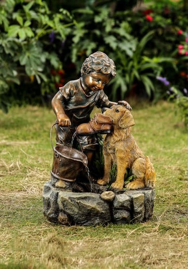 jeco-boy-plays-with-dog-water-fountain-1