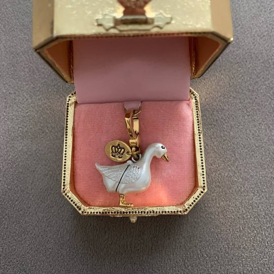 juicy-couture-jewelry-juicy-charm-rare-color-gold-white-size-os-whitneyinwonders-closet-1