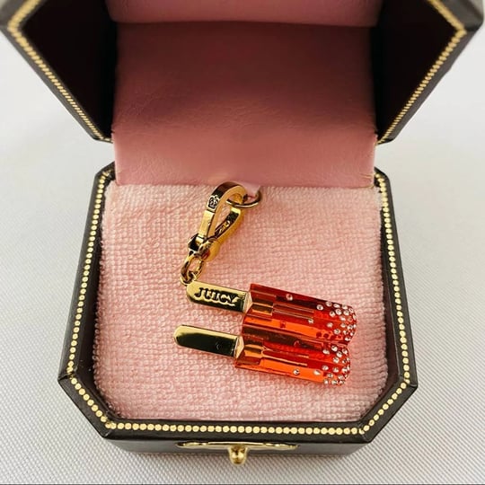 juicy-couture-jewelry-juicy-couture-pink-popsicle-charm-color-gold-pink-size-os-lovebellalunas-close-1