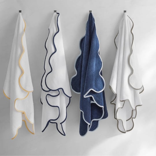 kassatex-chairish-towels-navy-powder-blue-hand-towel-1