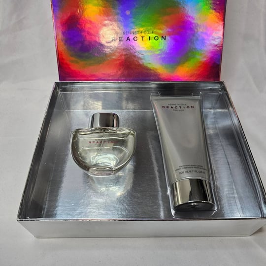 kenneth-cole-reaction-1-7-oz-50-ml-eau-de-parfum-2-pc-gift-set-for-women-1