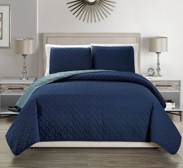 kinglinenembossed-navy-reversible-bedspread-quilt-set-king-1