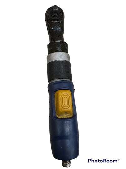 kobalt-tools-sgy-air230-1-4-air-ratchet-1