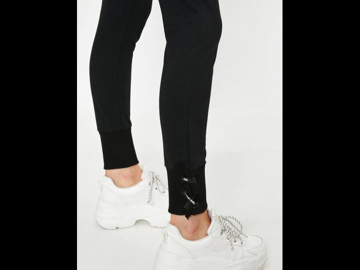 koton-womens-sweat-bottom-in-black-girlfriend-jogger-in-black-1