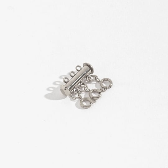 layer-me-magnetic-layering-clasp-silver-triple-strand-1