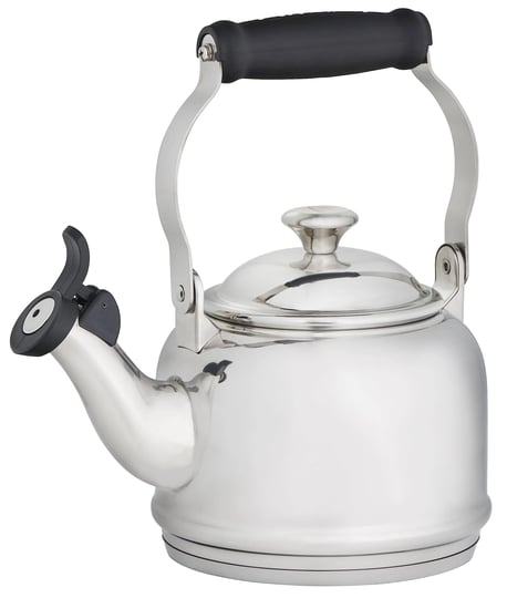 le-creuset-1-7-quart-stainless-steel-whistling-tea-kettle-1