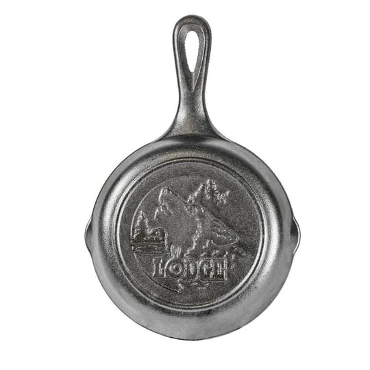 lodge-6-5-wildlife-series-cast-iron-wolf-skillet-1