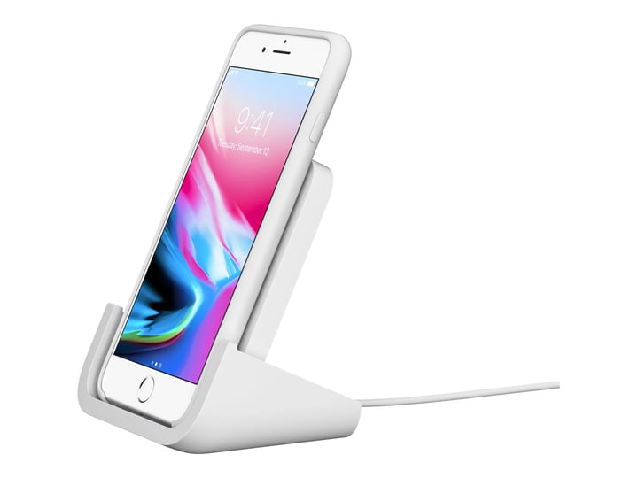 logitech-powered-wireless-charging-stand-for-iphone-1