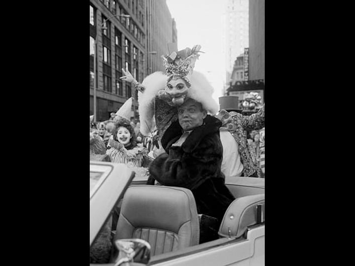 macys-thanksgiving-day-parade-tt1300161-1