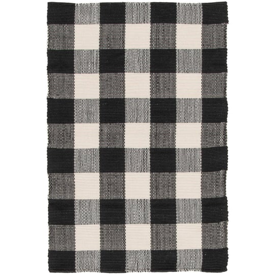 mainstays-24-x-36-black-white-outdoor-layering-rug-1