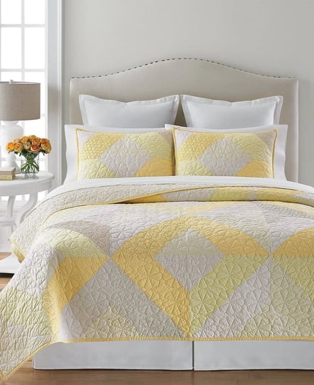 martha-stewart-collection-patchwork-eyelet-collectors-quilt-light-pastel-yellow-standard-sham-peyele-1