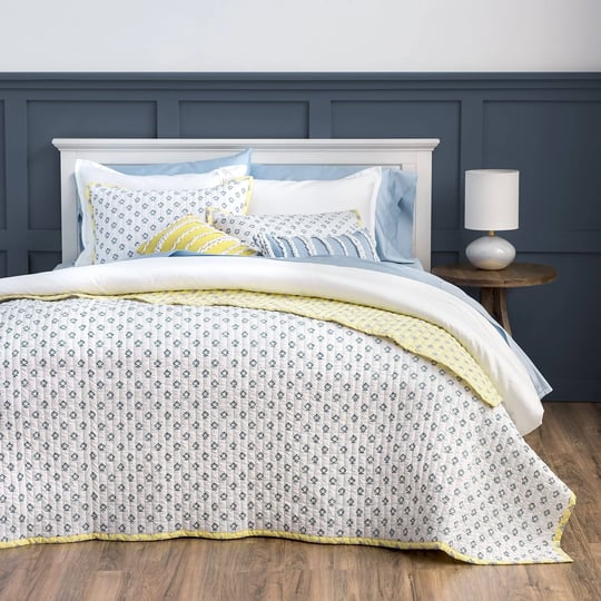 martha-stewart-quilt-set-naomi-block-print-1