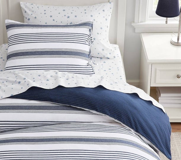 matelasse-reversible-duvet-cover-full-queen-navy-1
