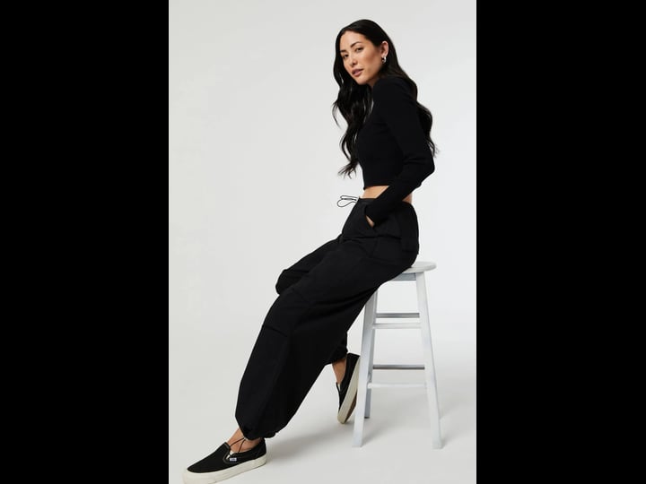 mavi-womens-hill-parachute-pants-in-dark-smoke-move-1