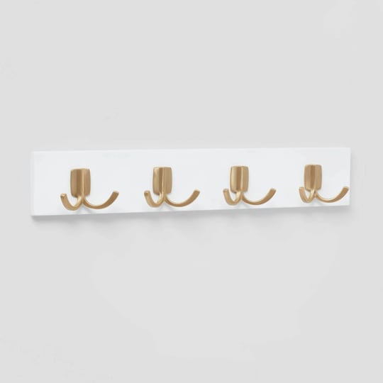 modern-octopus-4-rail-gold-hooks-white-brightroom-1