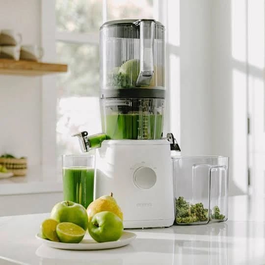 nama-j2-cold-press-juicer-white-1