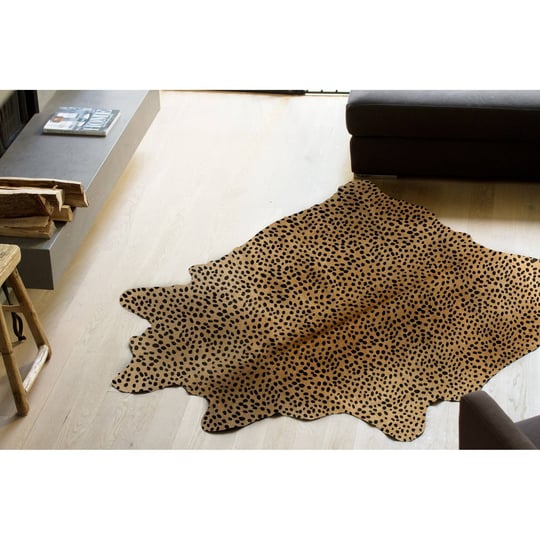 natural-6-x-7-ft-togo-cowhide-rug-cheetah-1