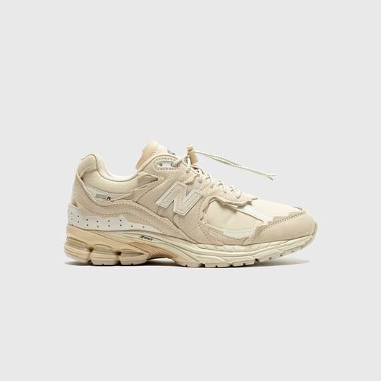 new-balance-2002r-sandstone-1