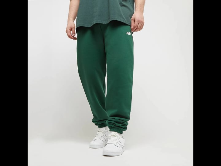 new-balance-mens-sport-essentials-fleece-jogger-green-sweatpants-1